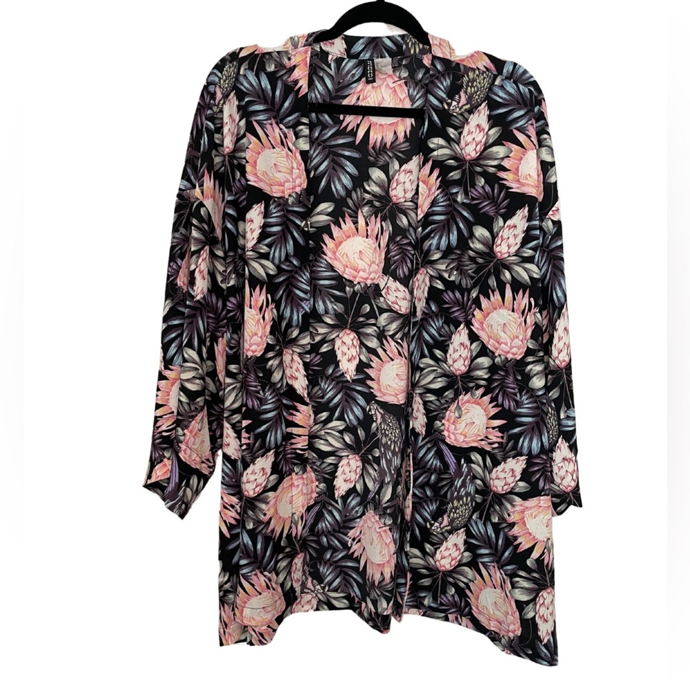 H&M Divided Floral Kimono Size Large